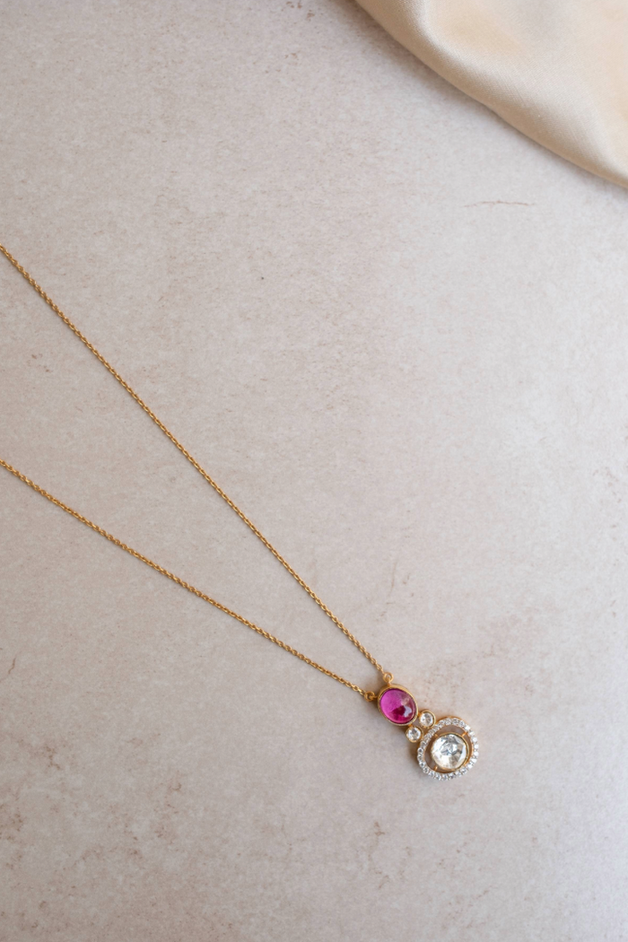 Zaira Neck Chain with Pink Gemstone and Polki