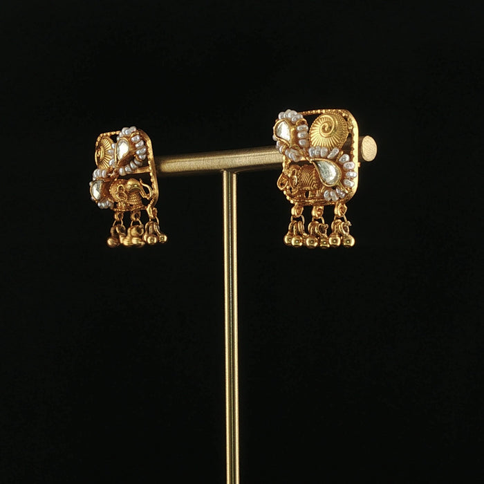 Hasti Studs - 925 silver, 18kt antique gold-plated earrings by SOLV