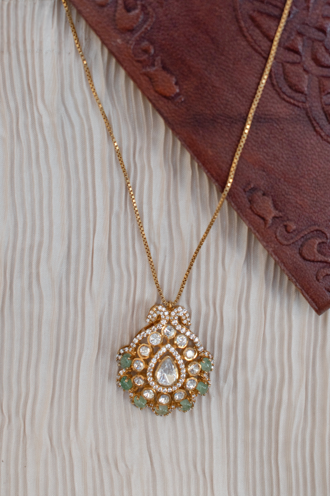 L' Halo Neck Chain
