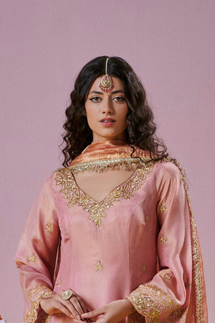 Royal Rhapsody Maang Tikka