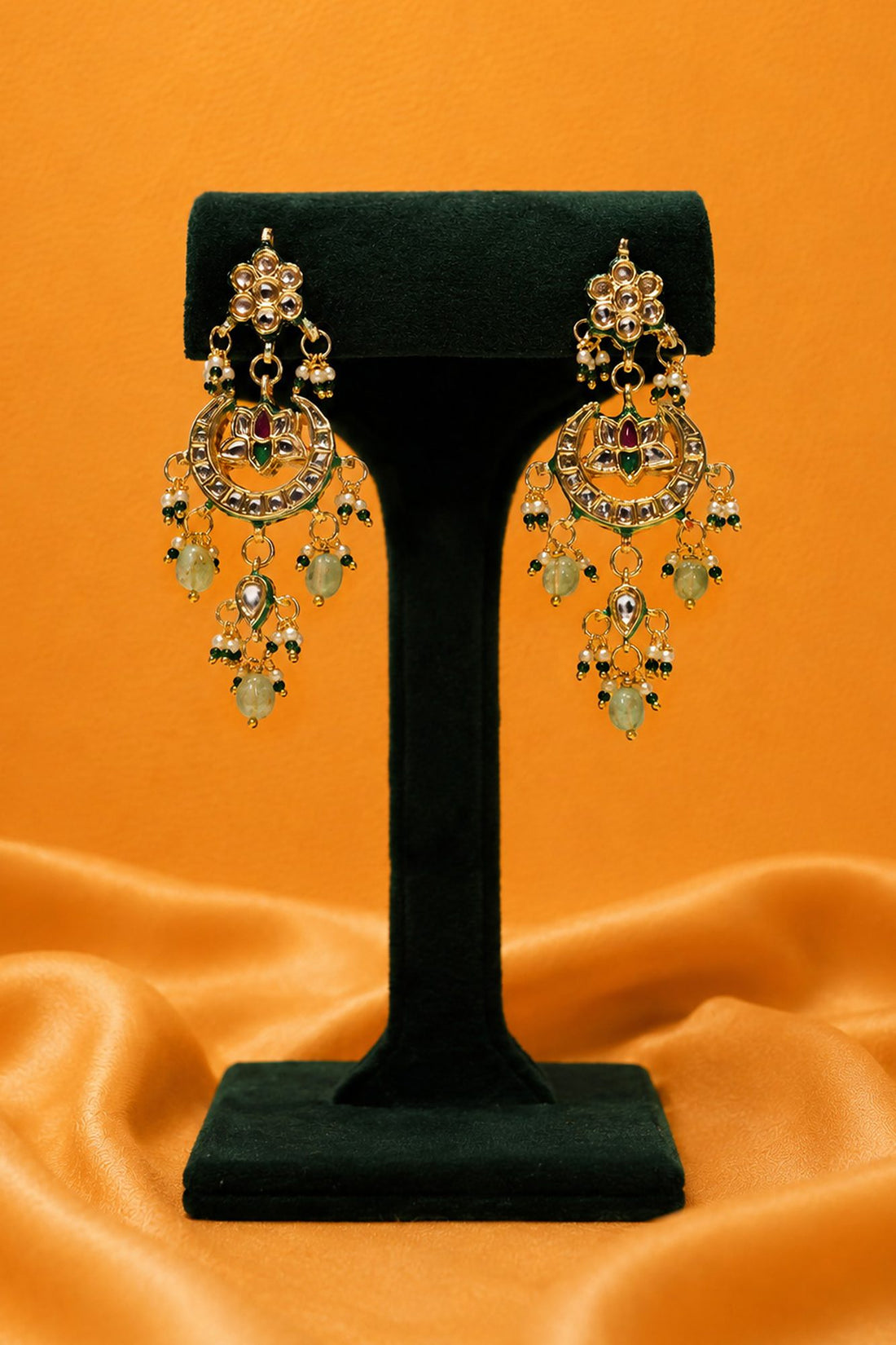 Chetna Necklace with Earrings