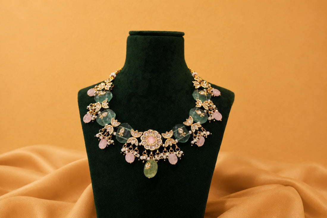 Diti Necklace with Earrings