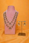 Fia Necklace with Earrings