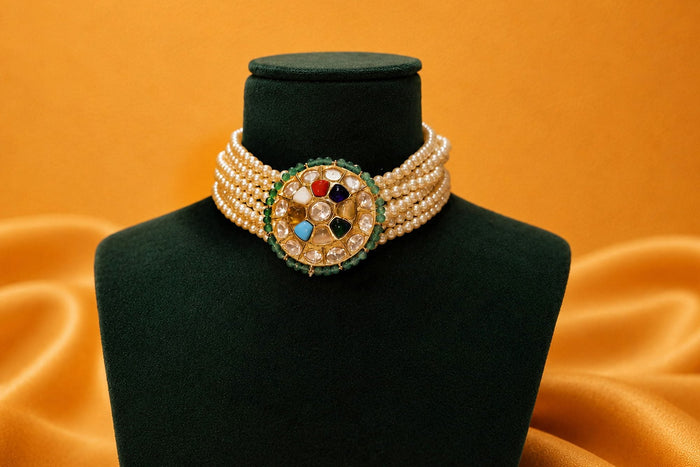 Nivi Necklace with Earrings - Solv Collective