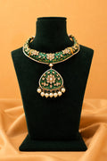Pia Necklace with Earrings