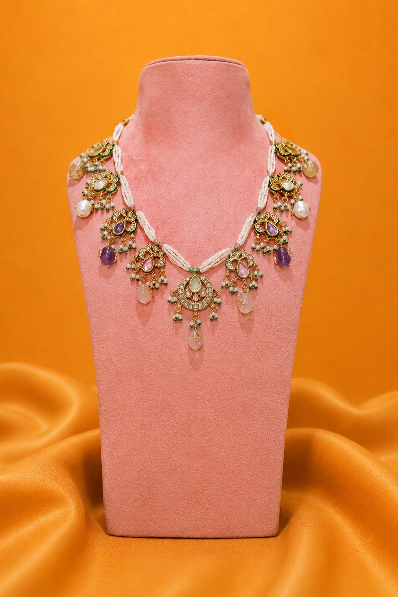 Pihu Necklace with Earrings - Solv Collective