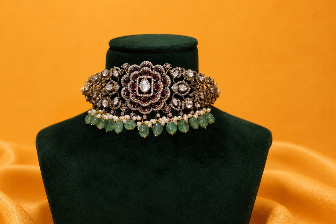 Tani Necklace with Earrings