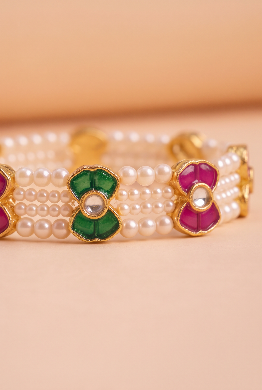 Gul-Panna Pearl Bracelet