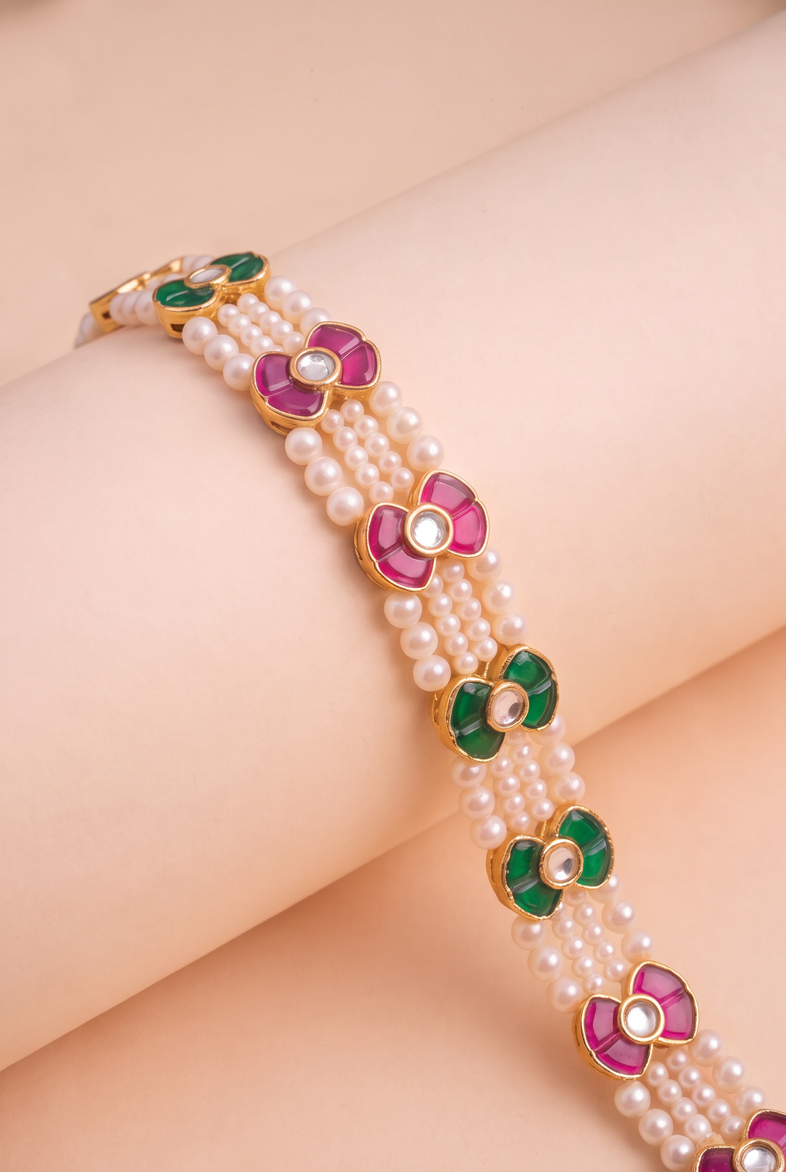 Gul-Panna Pearl Bracelet