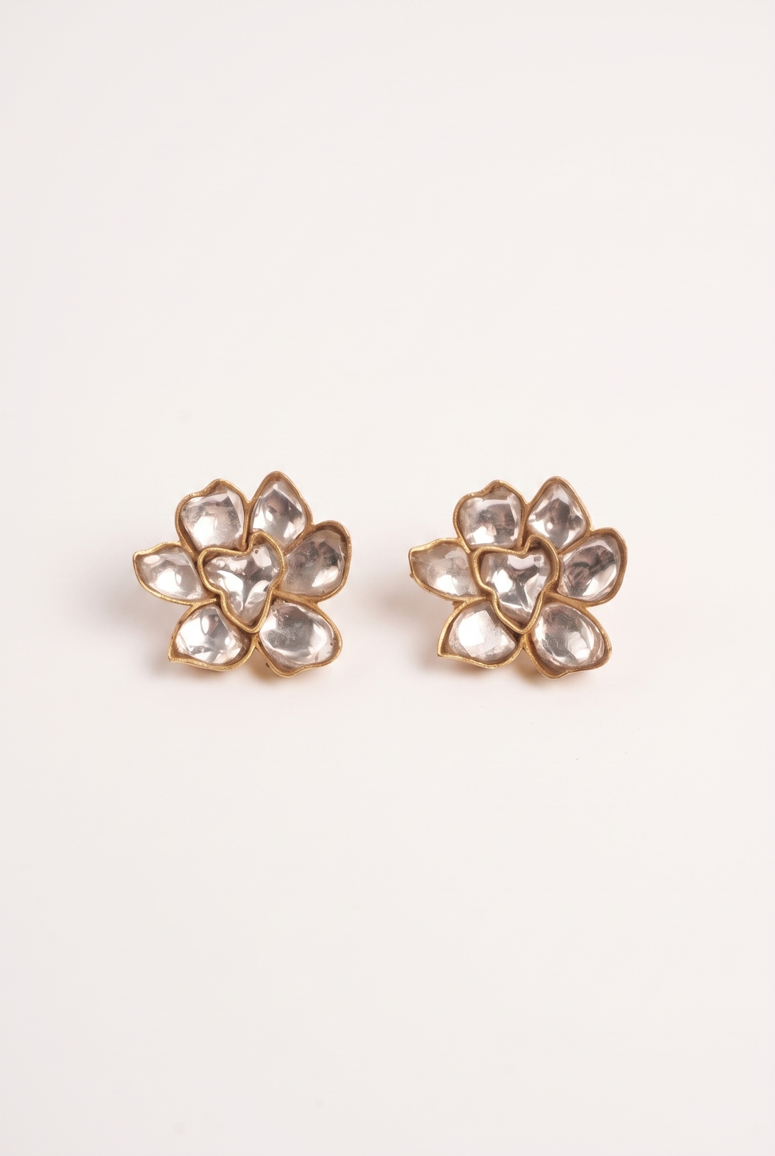Anvi Studs