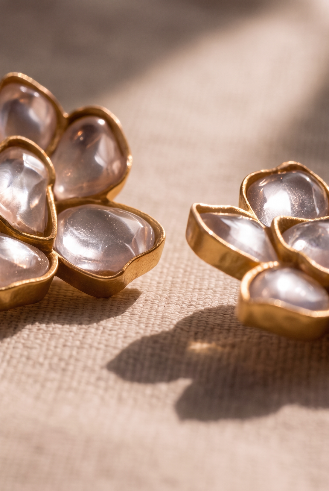 Anvi Studs