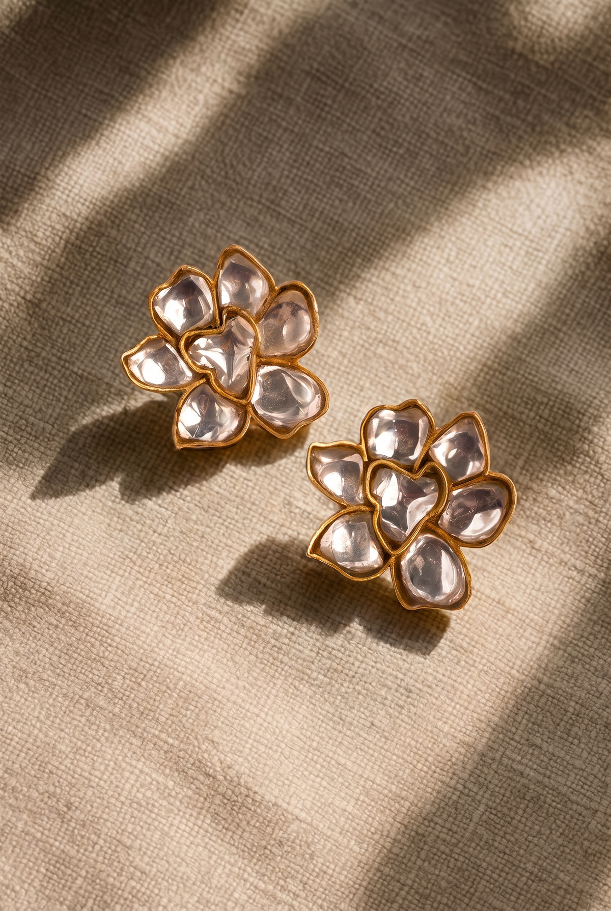 Anvi Studs
