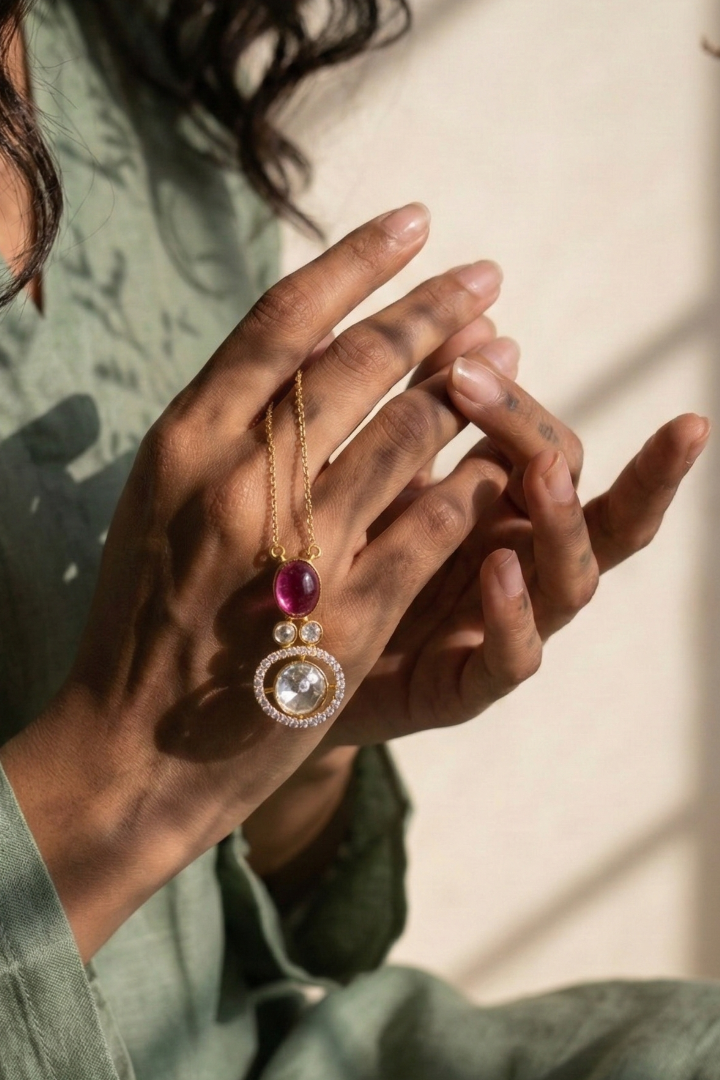 Zaira Neck Chain with Pink Gemstone and Polki