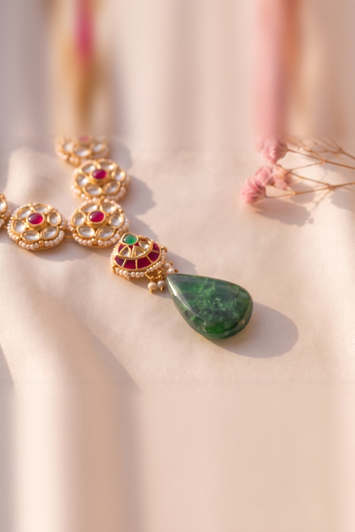 Vandana Necklace with Earrings